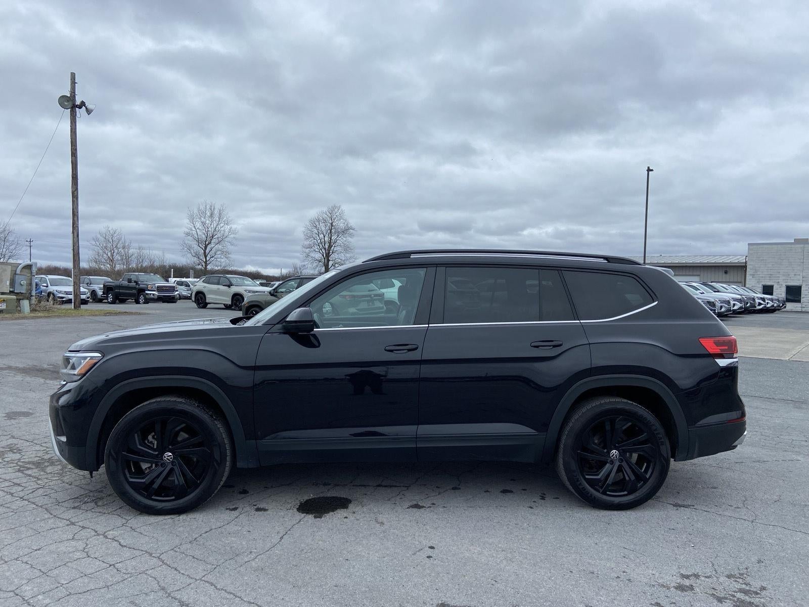2023 Volkswagen Atlas 3.6L V6 SE w/Technology