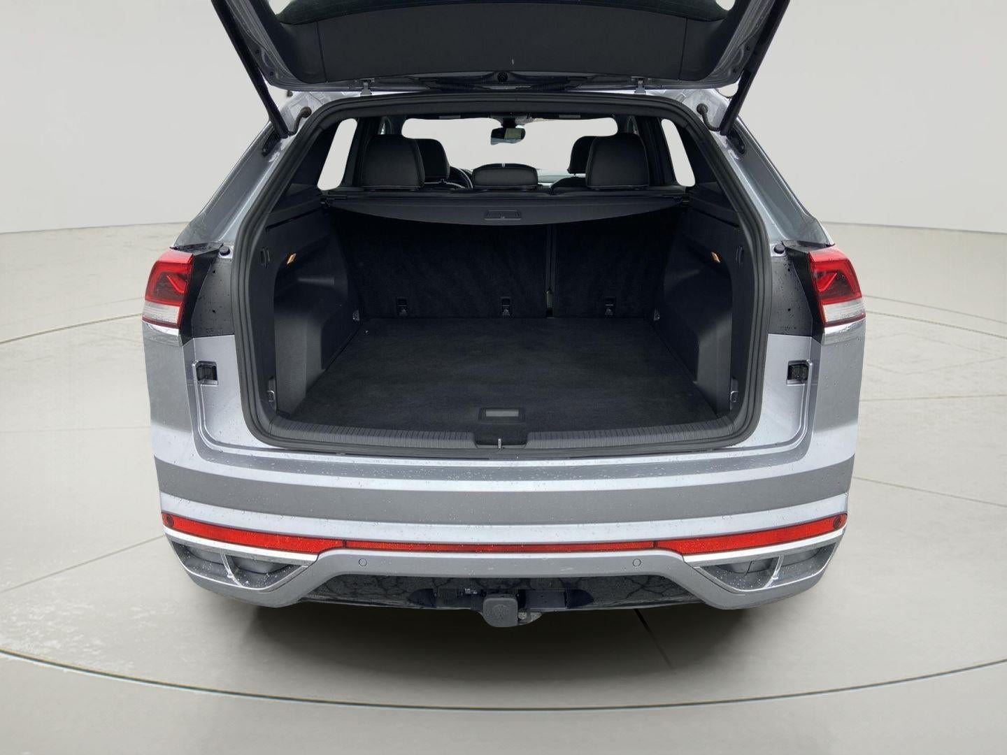 2022 Volkswagen Atlas Cross Sport 3.6L V6 SEL R-Line