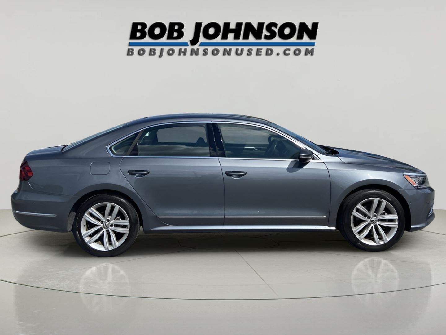 2018 Volkswagen Passat 2.0T SEL Premium