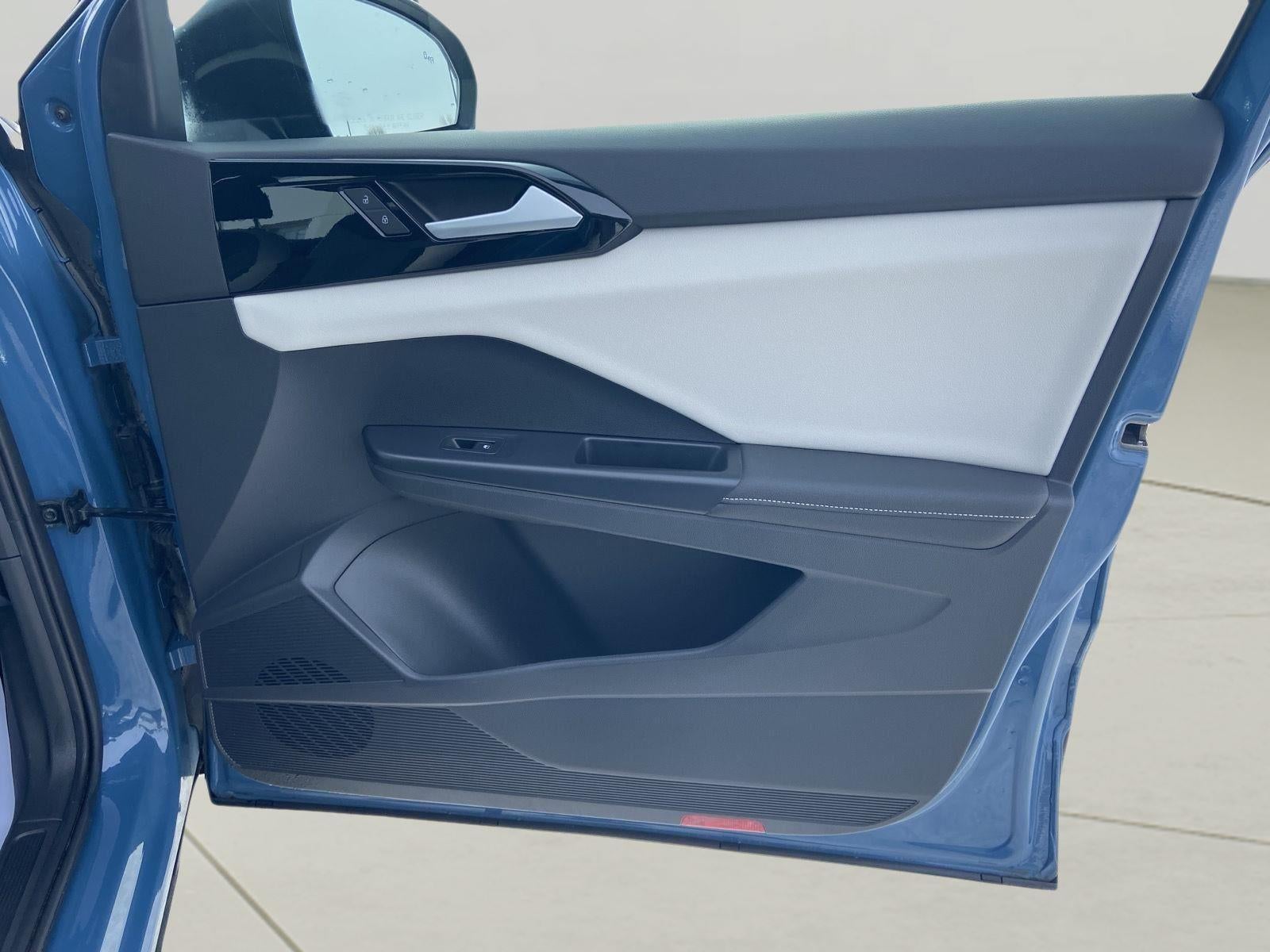 2025 Volkswagen Taos S