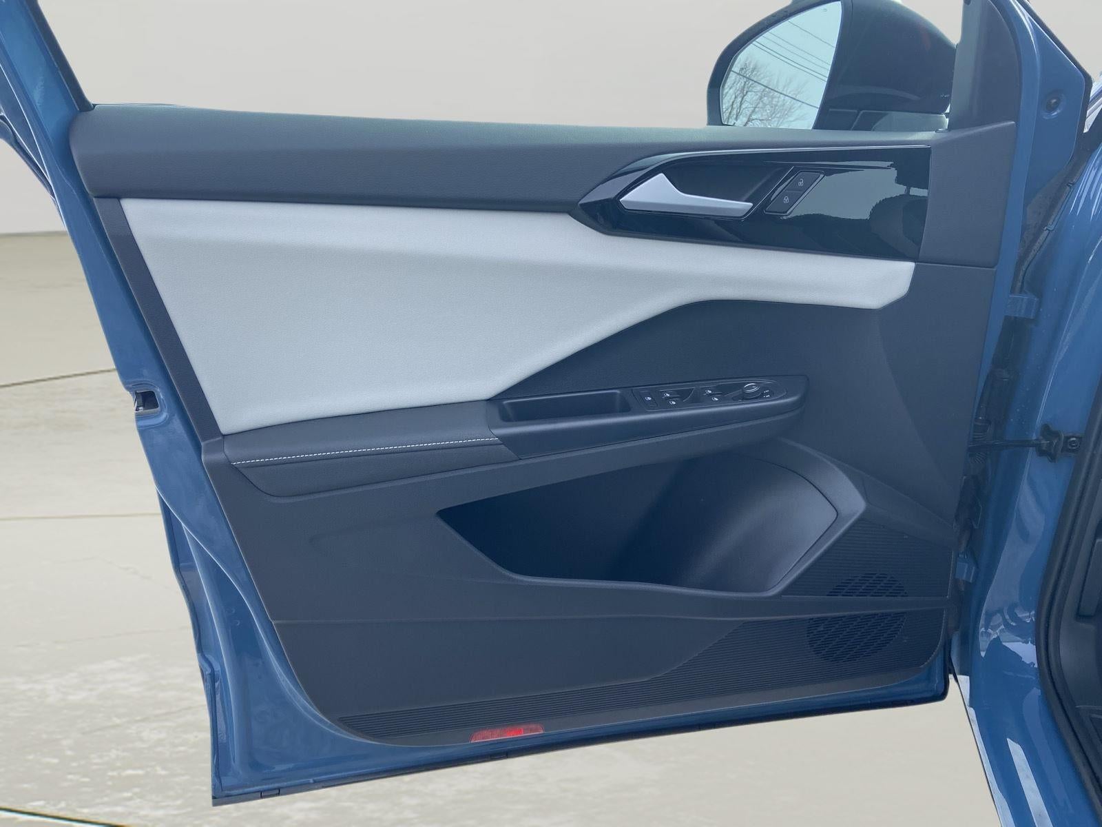 2025 Volkswagen Taos S