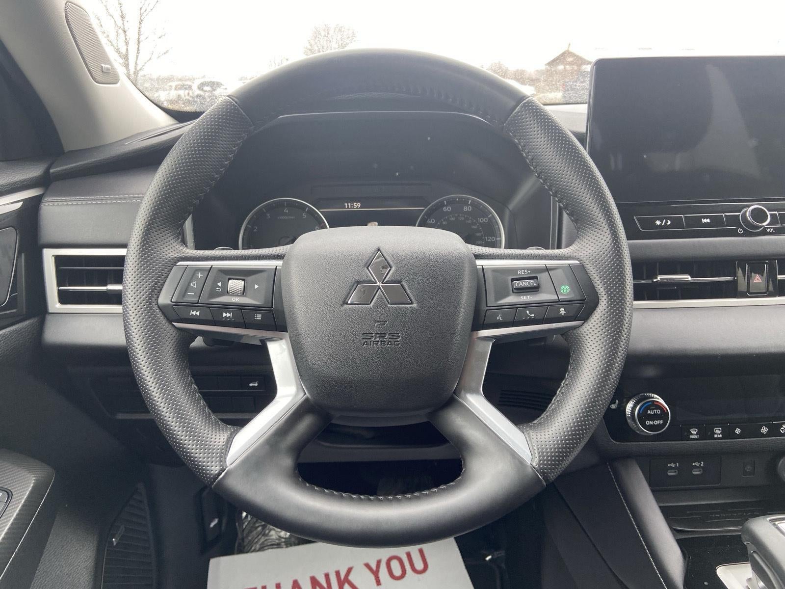 2025 Mitsubishi Outlander SE