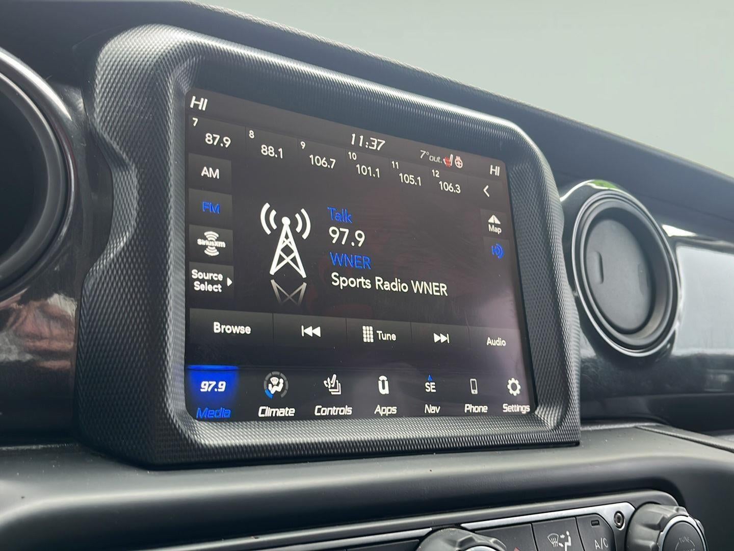 2023 Jeep Wrangler Sport Altitude