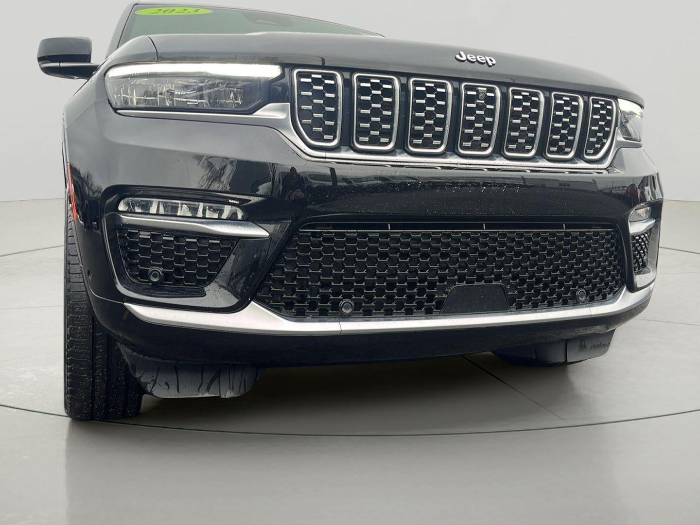 2023 Jeep Grand Cherokee Summit