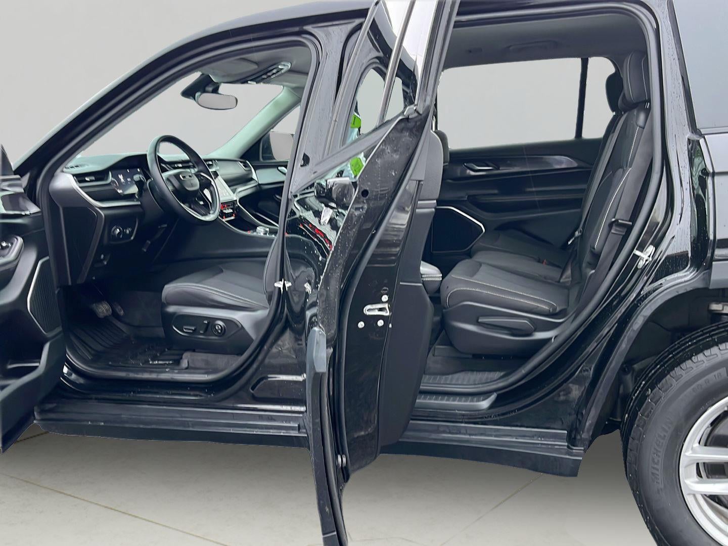 2021 Jeep Grand Cherokee L Laredo