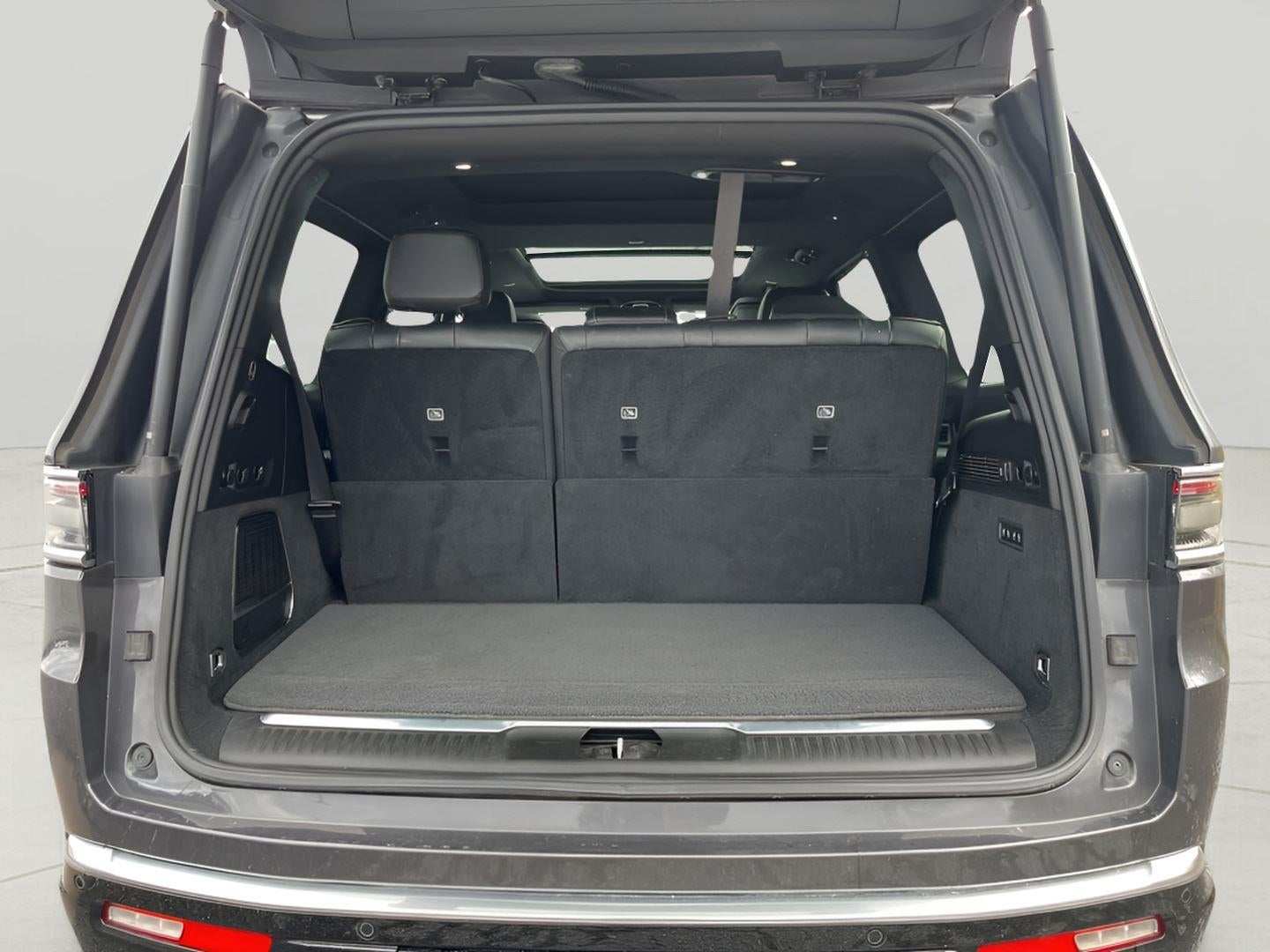 2022 Jeep Grand Wagoneer Series I