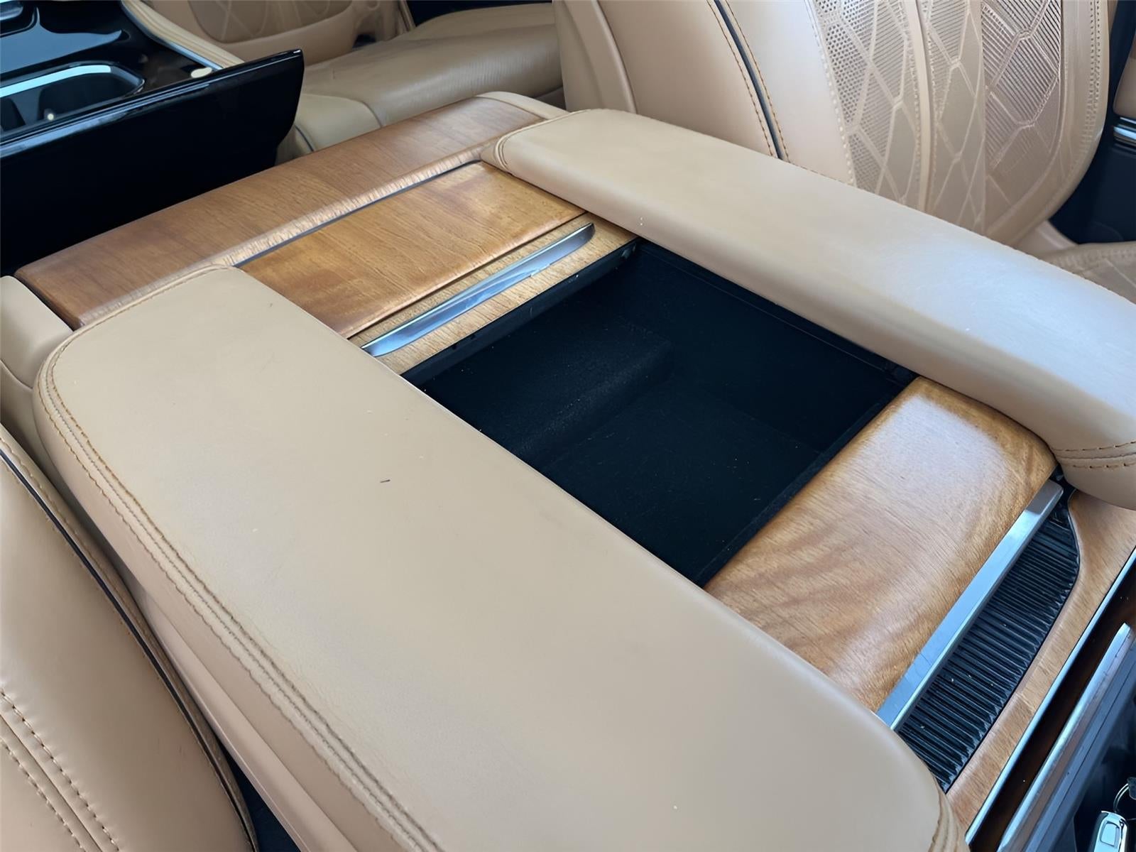 2022 Jeep Grand Wagoneer Series III