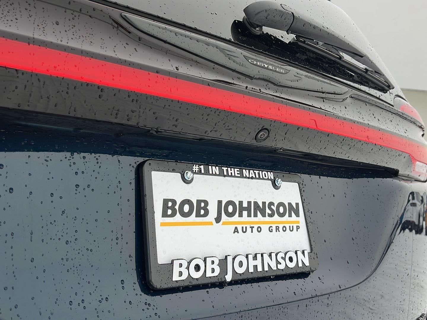 2024 Chrysler Pacifica Hybrid S Appearance Pkg