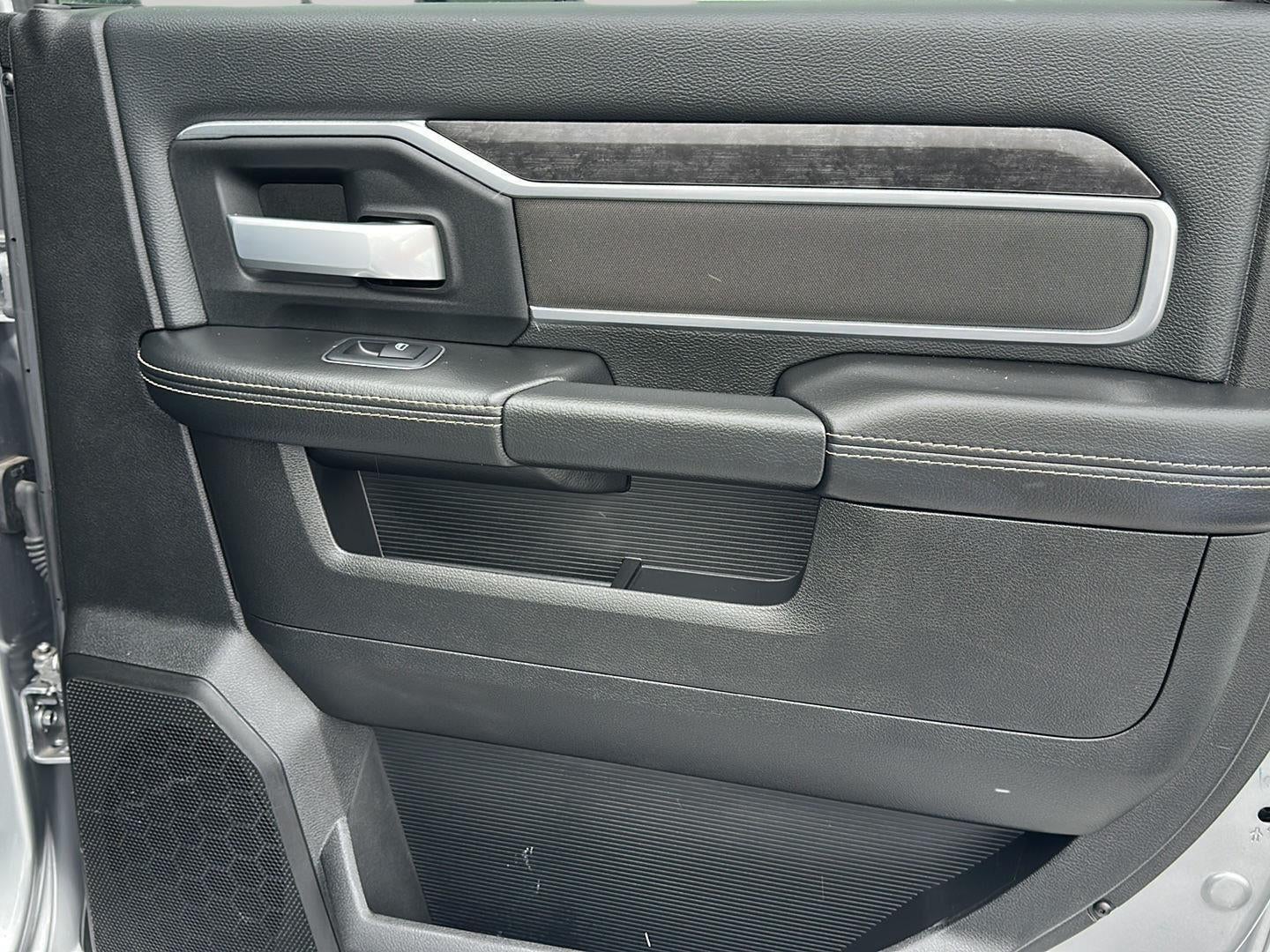 2024 RAM 2500 Big Horn NIGHT EDITION