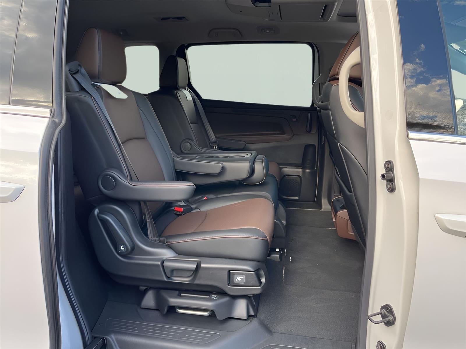 2025 Honda Odyssey Elite