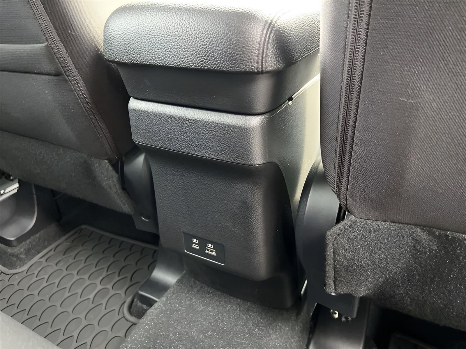 2025 Mitsubishi Outlander Sport LE