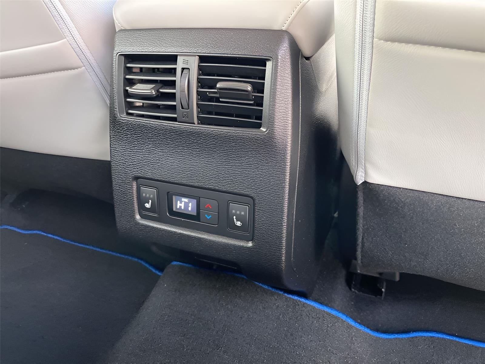 2023 Mitsubishi Outlander PHEV SEL