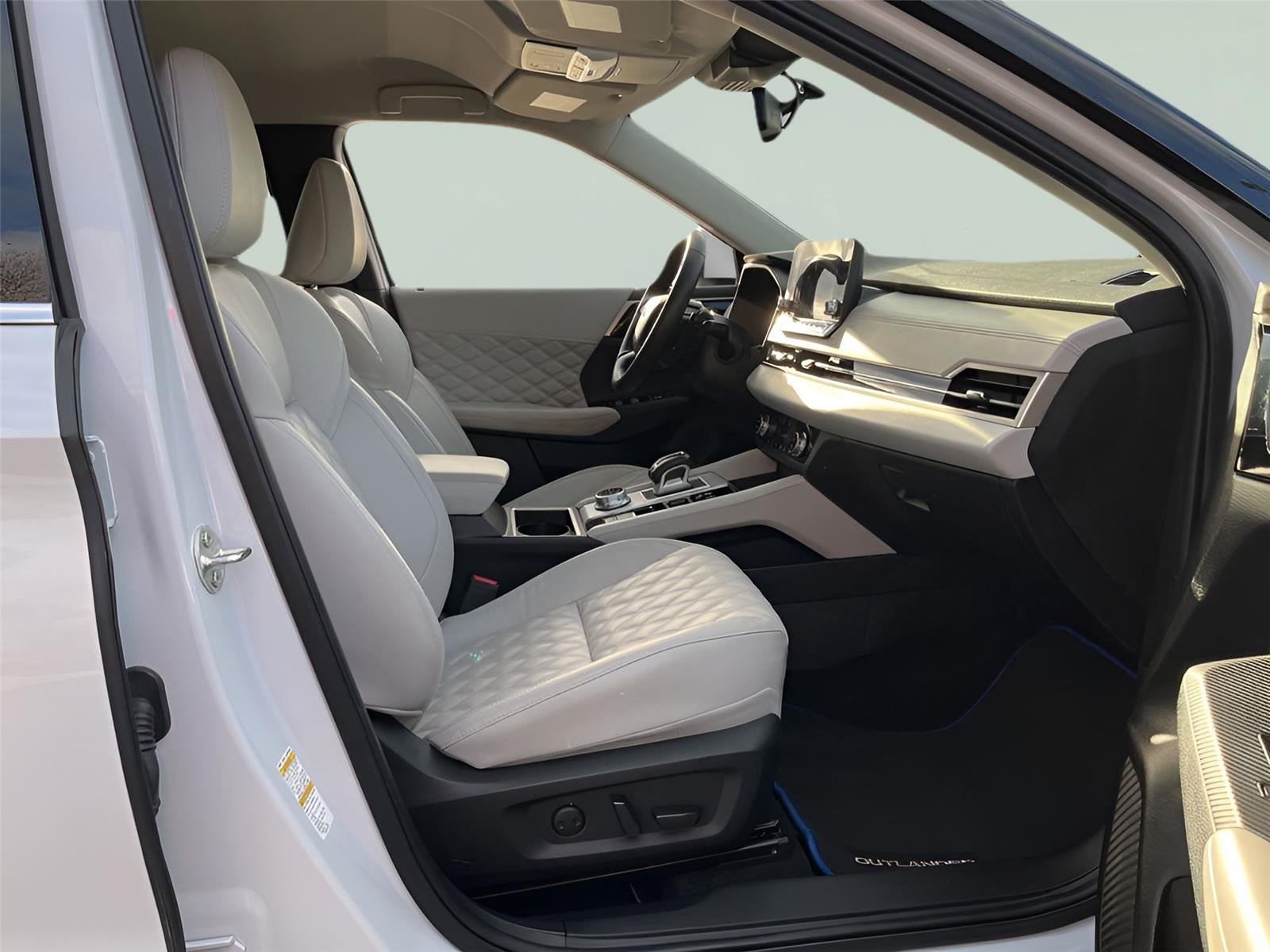 2023 Mitsubishi Outlander PHEV SEL