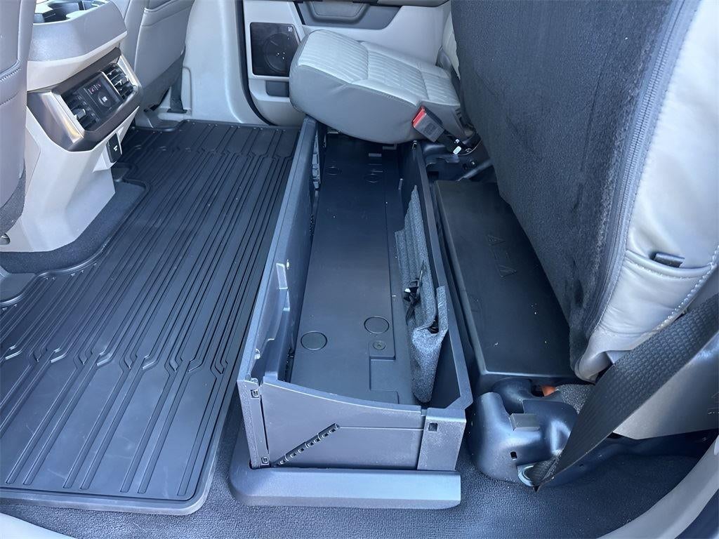 2025 Ford Super Duty F-350 SRW Platinum