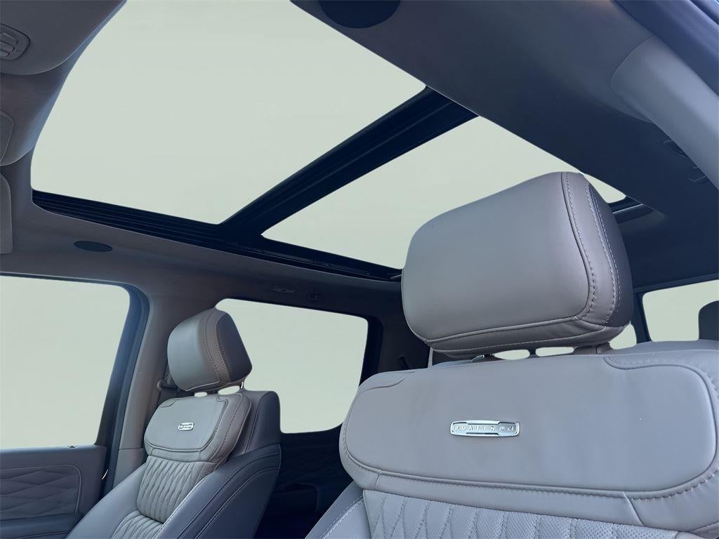 2025 Ford Super Duty F-350 SRW Platinum