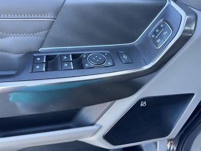 2025 Ford Super Duty F-350 SRW Platinum