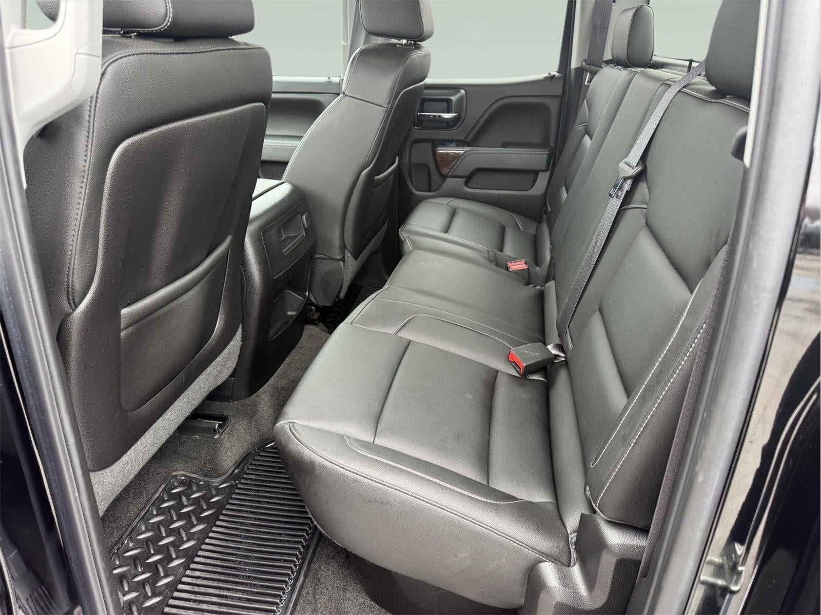 2015 GMC Sierra 2500HD available WiFi SLT