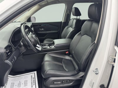 2023 Honda Pilot EX-L w/Rear Captain's Chairs