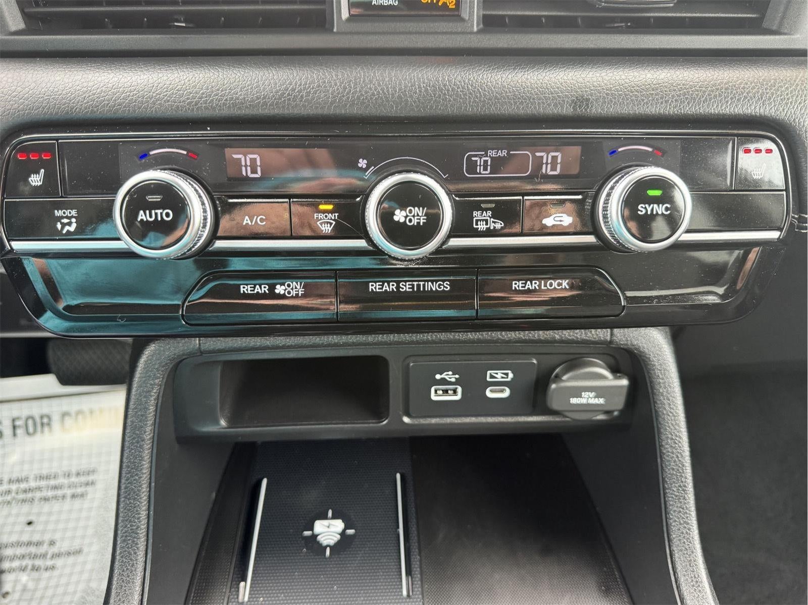 2023 Honda Pilot EX-L w/Rear Captain's Chairs