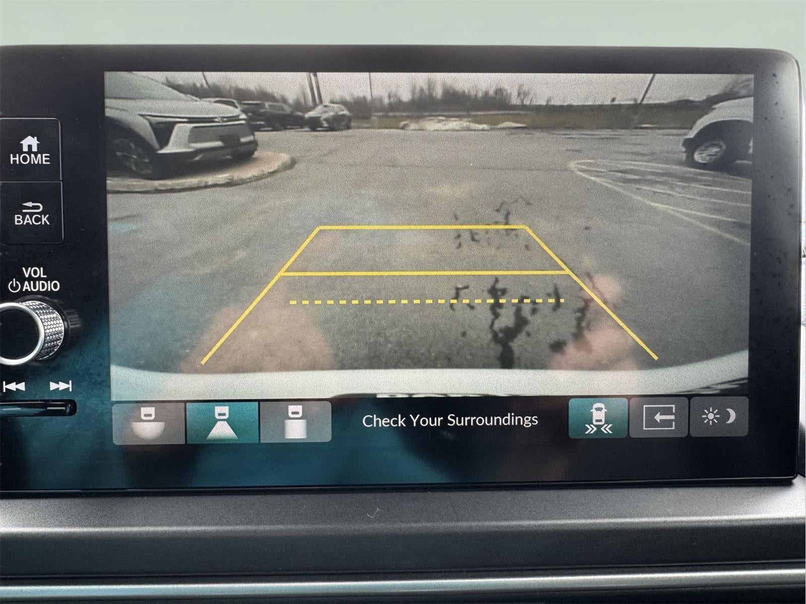 2023 Honda Pilot EX-L w/Rear Captain's Chairs