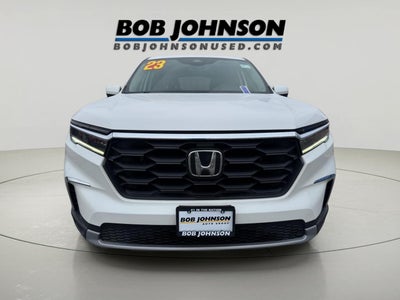 2023 Honda Pilot EX-L w/Rear Captain's Chairs