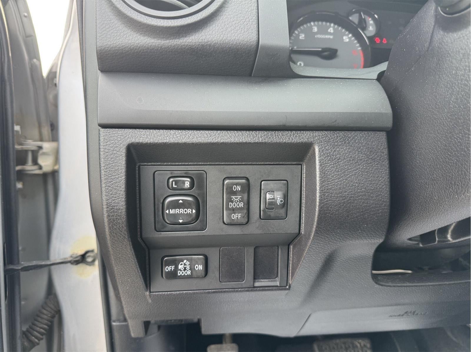 2014 Toyota Tundra Truck SR