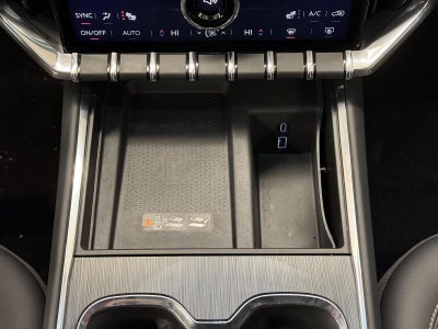 2024 GMC Acadia FWD Elevation