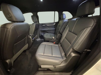 2024 GMC Acadia FWD Elevation