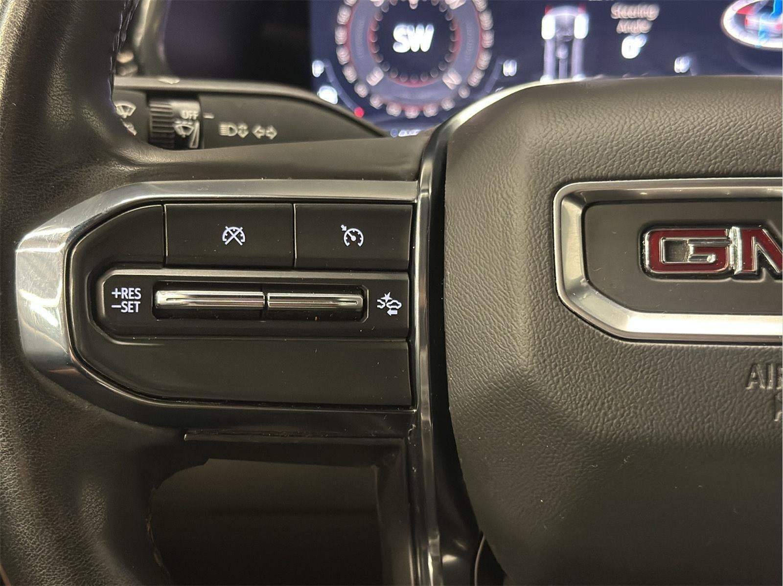 2024 GMC Canyon 4WD AT4