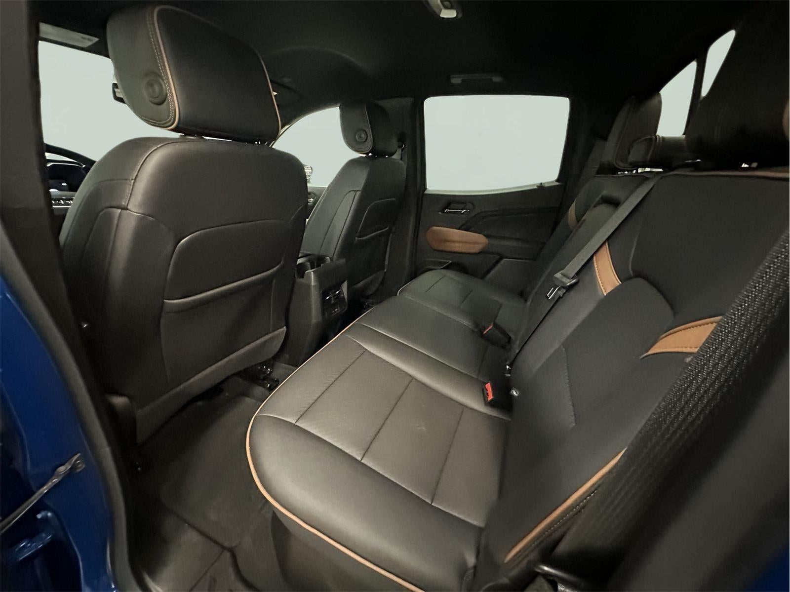 2024 GMC Canyon 4WD AT4