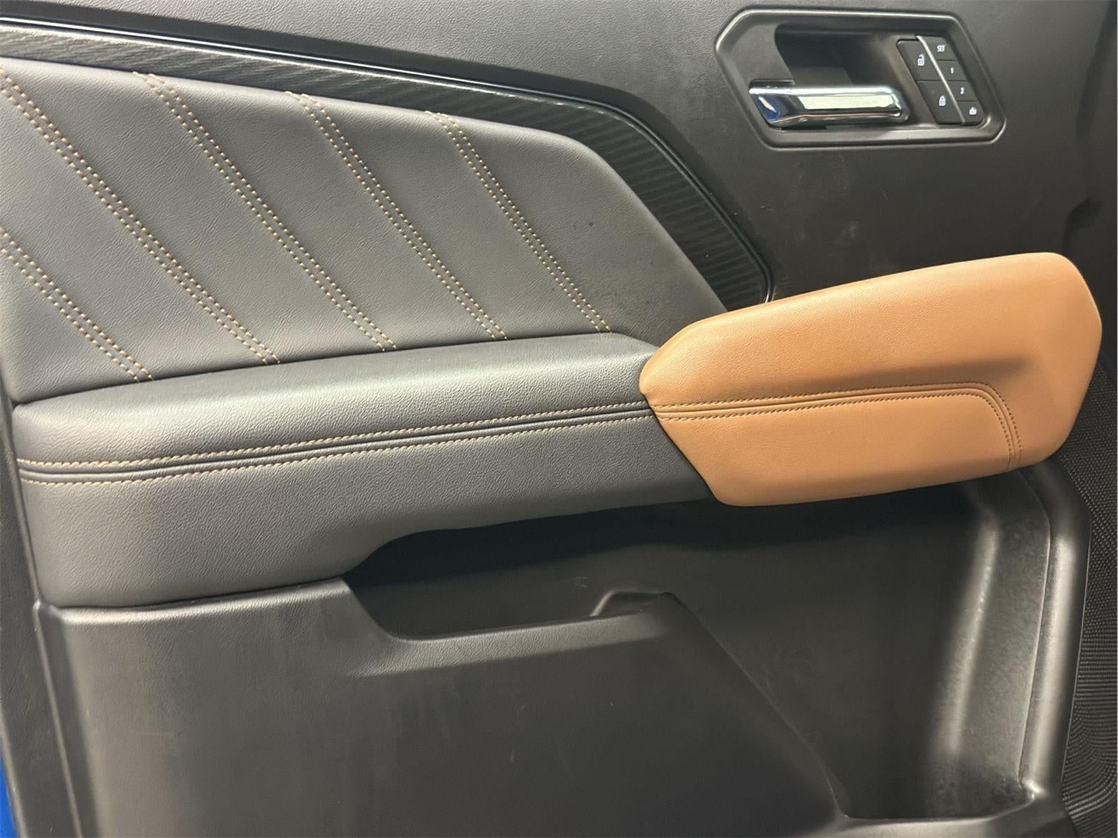 2024 GMC Canyon 4WD AT4