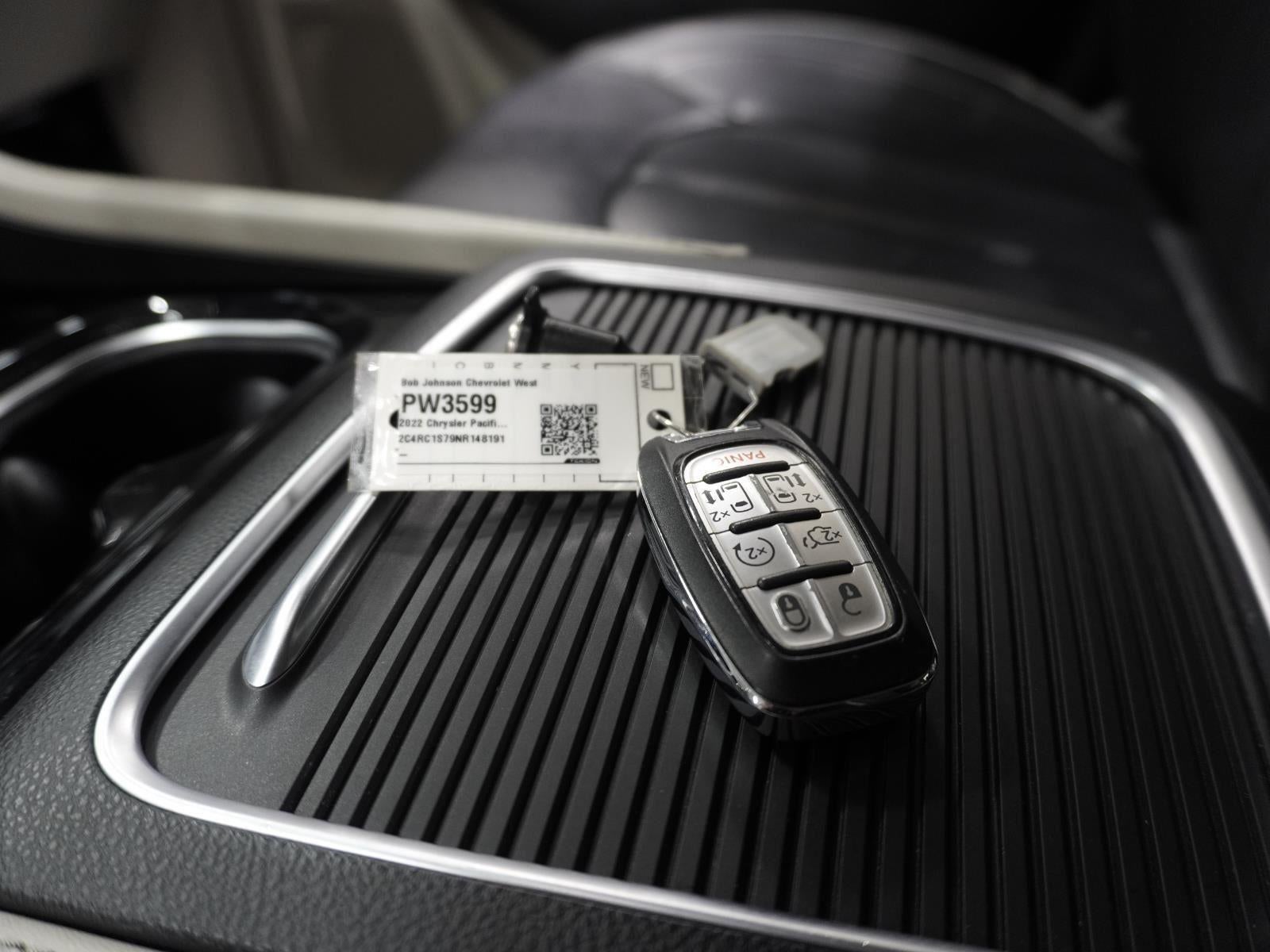 2022 Chrysler Pacifica Hybrid Limited