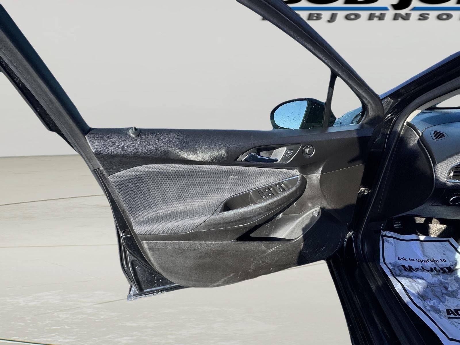 2018 Chevrolet Cruze LS