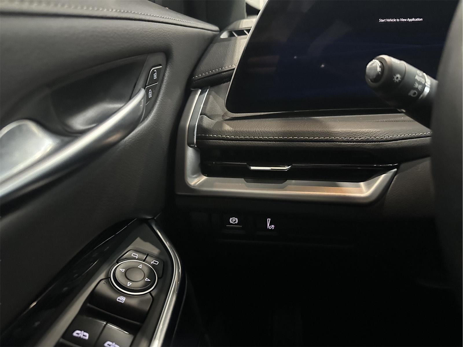 2024 Cadillac XT4 FWD Luxury