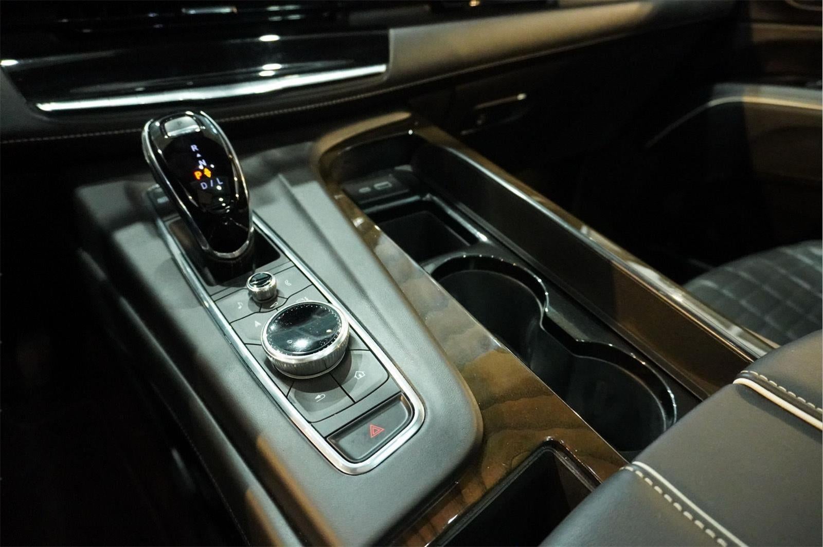 2024 Cadillac Escalade ESV 4WD Sport Platinum