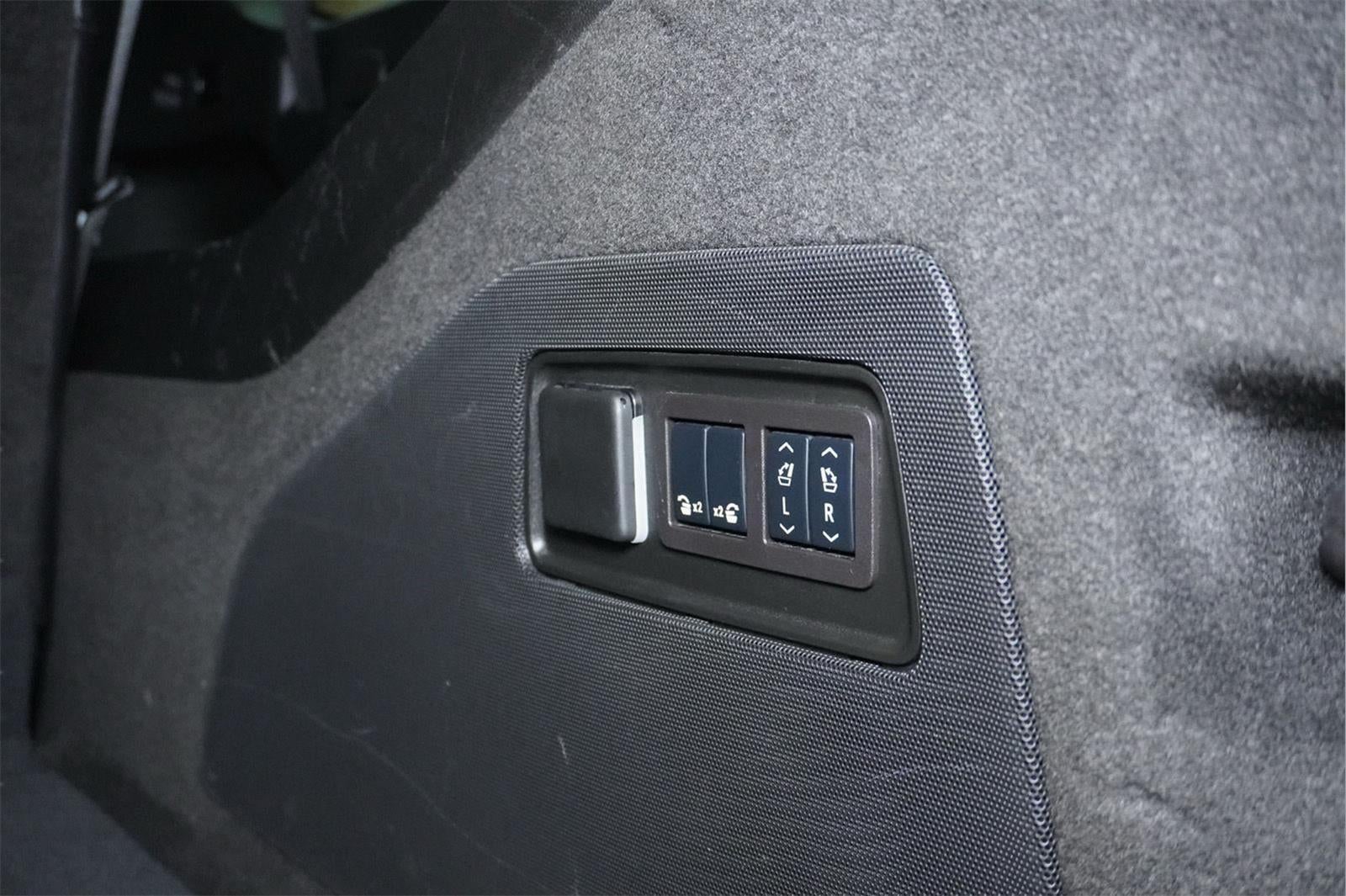 2024 Cadillac Escalade ESV 4WD Sport Platinum