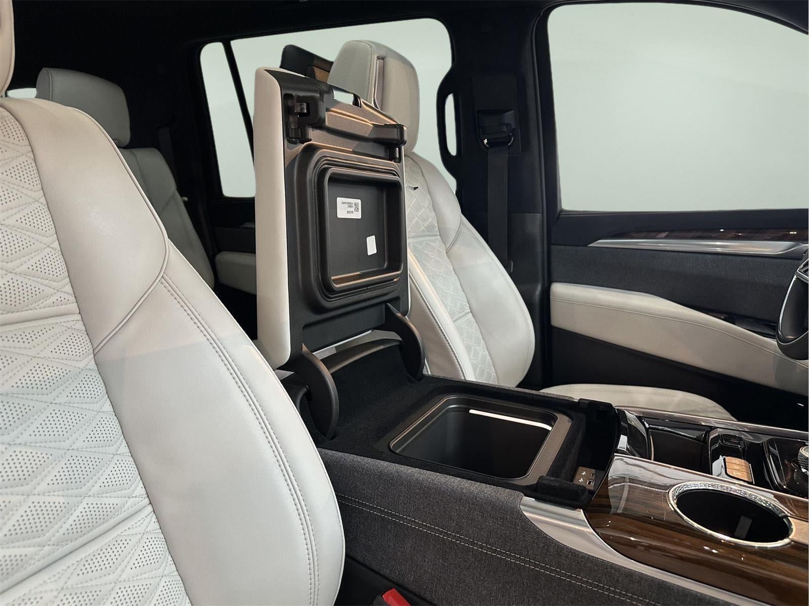 2025 Cadillac Escalade ESV 4WD Sport Platinum