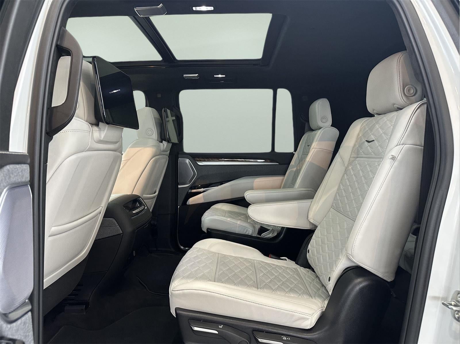 2025 Cadillac Escalade ESV 4WD Sport Platinum