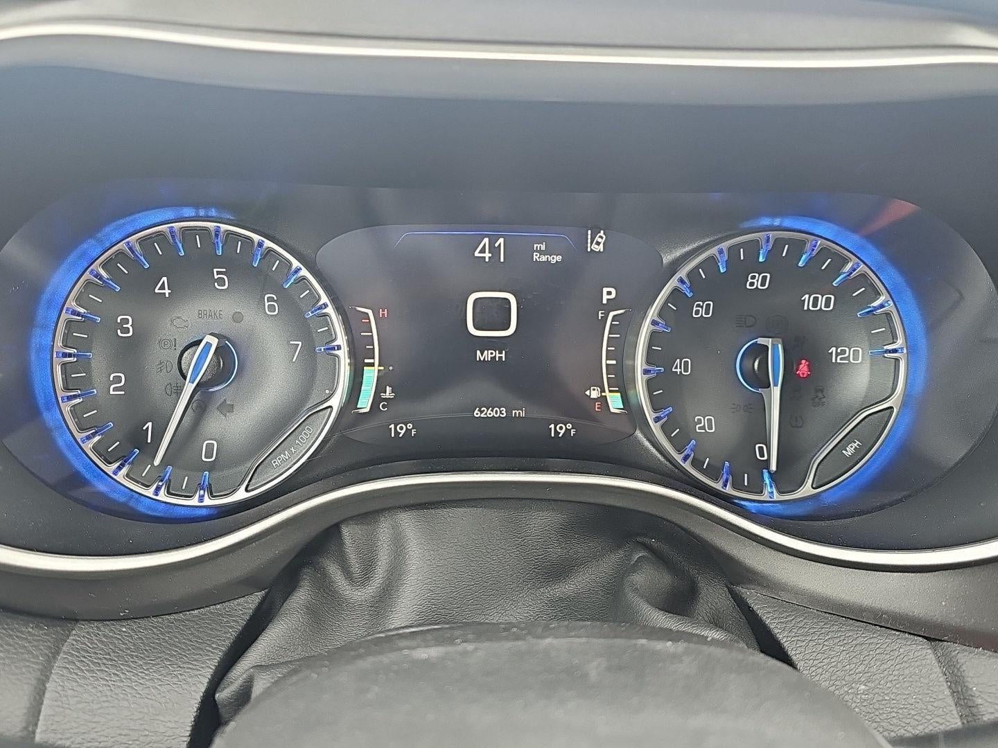 2023 Chrysler Pacifica Touring L