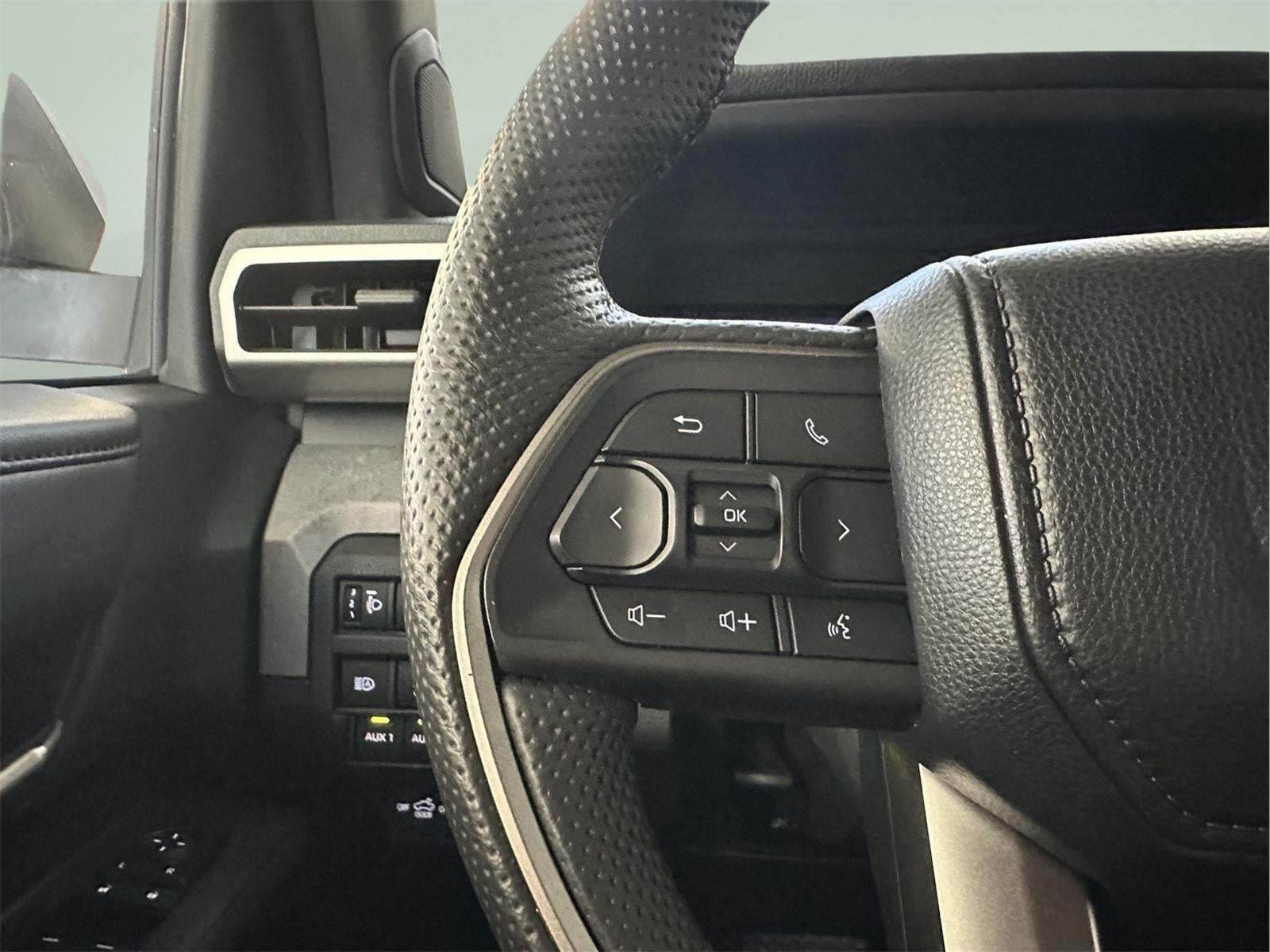 2024 Toyota Tacoma Trailhunter HV