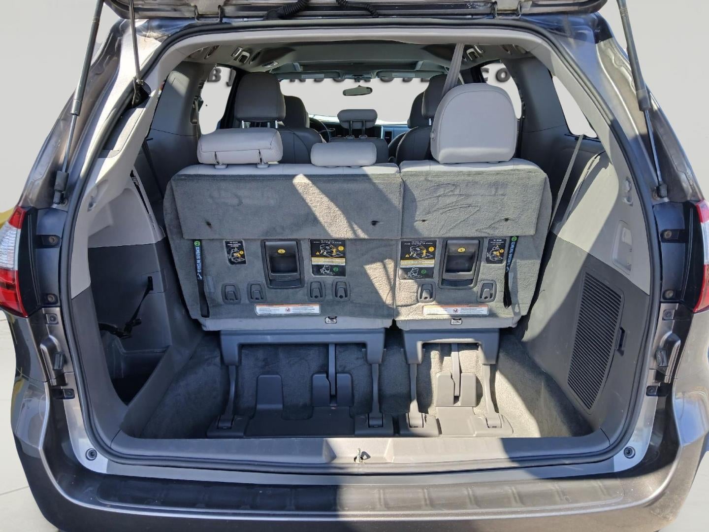 2017 Toyota Sienna XLE 8-Passenger