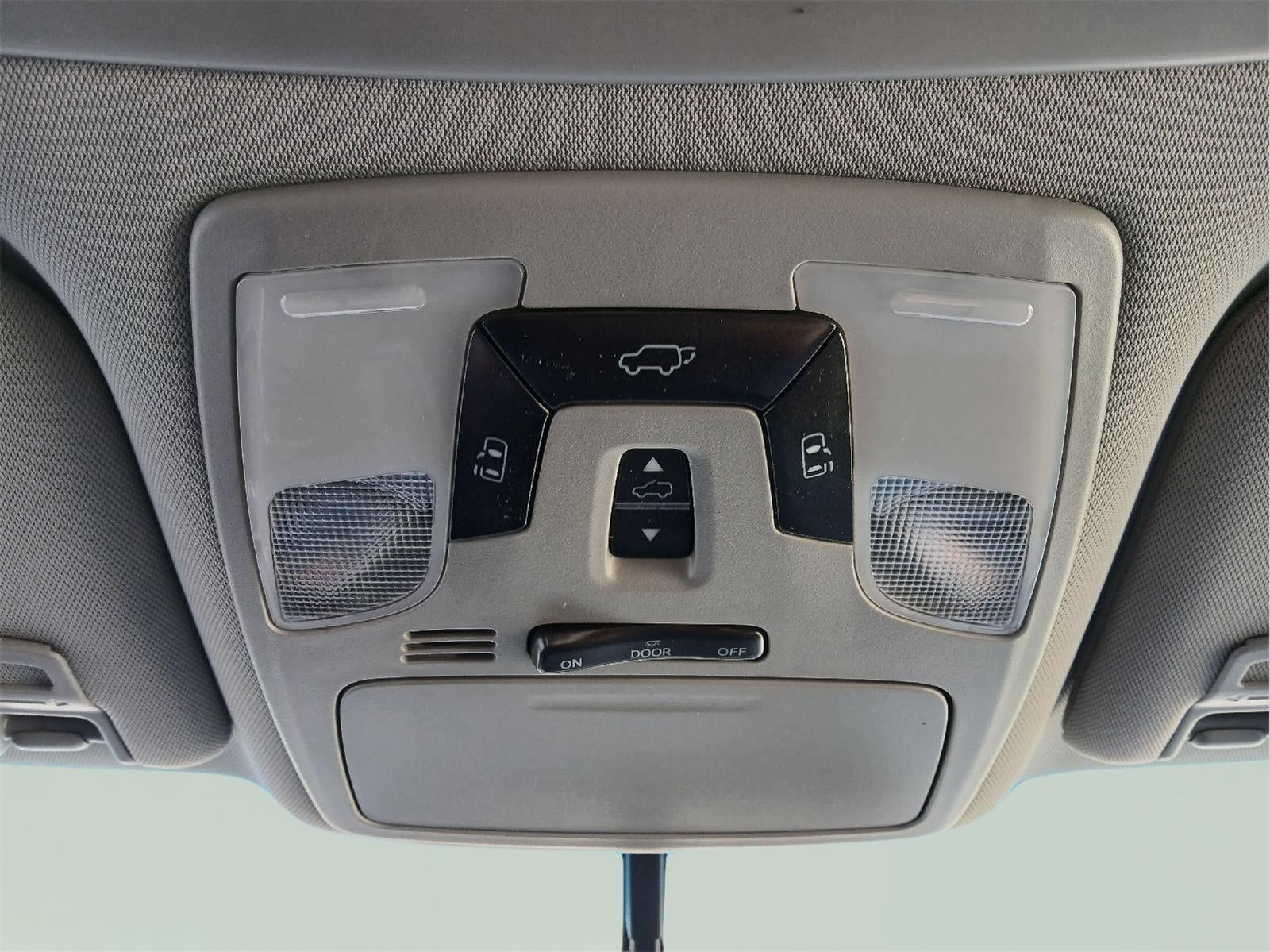 2017 Toyota Sienna XLE 8-Passenger