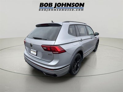 2022 Volkswagen Tiguan SE R-Line Black