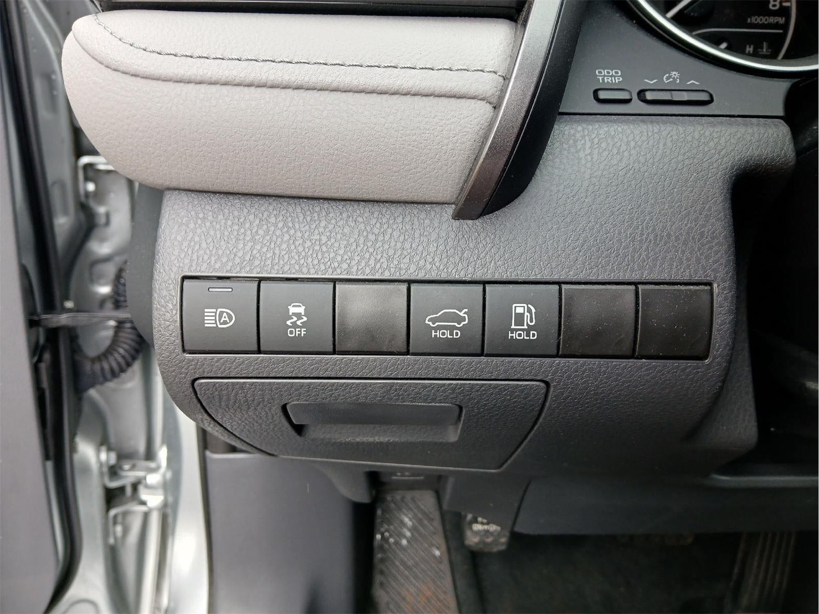 2024 Toyota CAMRY LE