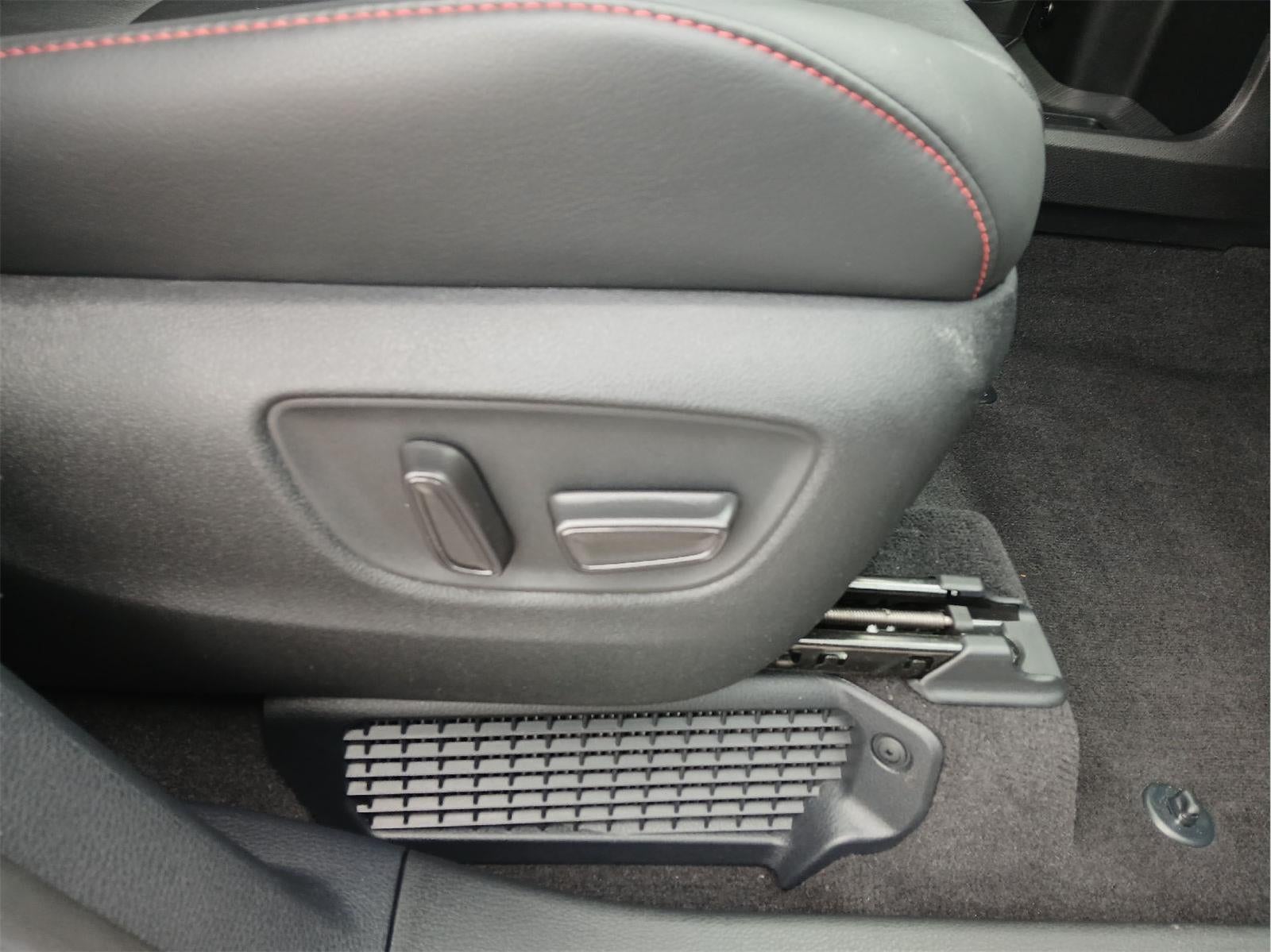 2025 Toyota SIENNA XSE AWD XSE