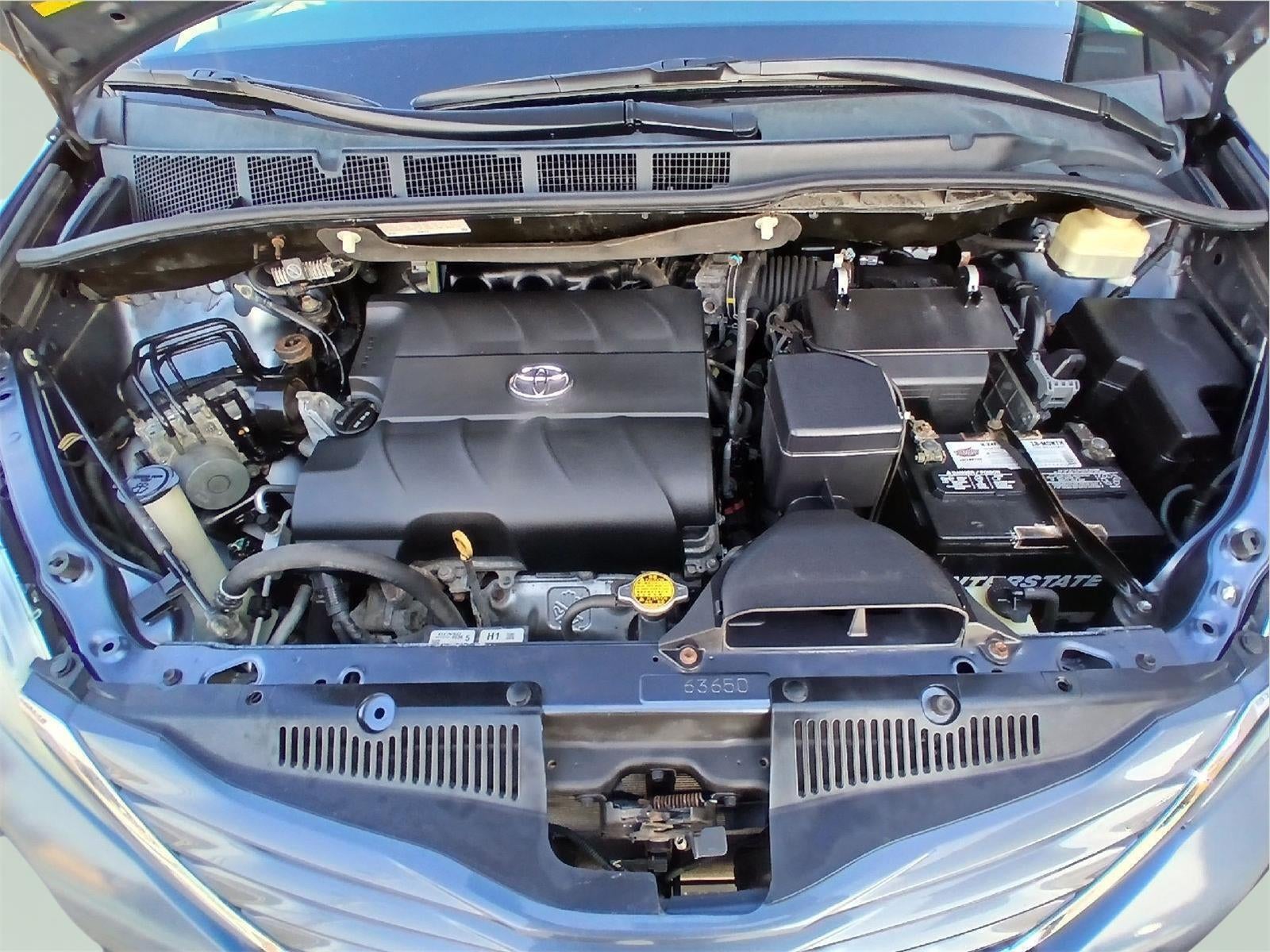 2015 Toyota SIENNA LE 3.5L LE 7-Passenger