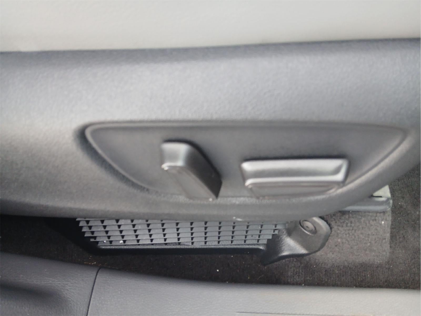 2024 Toyota Sienna XLE 7-Passenger