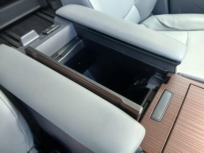 2024 Toyota Sienna XLE 7-Passenger