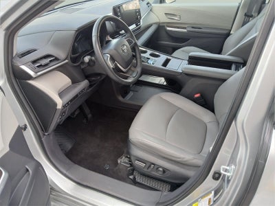 2024 Toyota Sienna XLE 7-Passenger