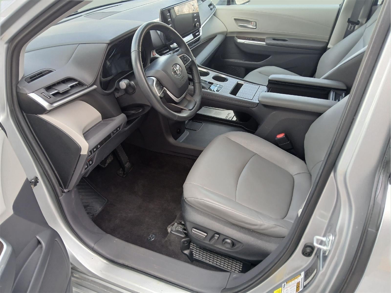 2024 Toyota Sienna XLE 7-Passenger